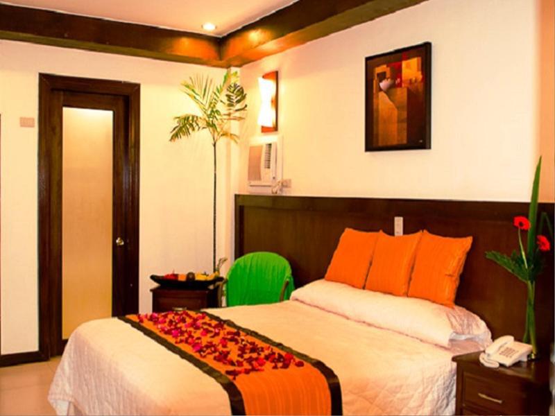 Jony's 3* Balabag (Boracay)